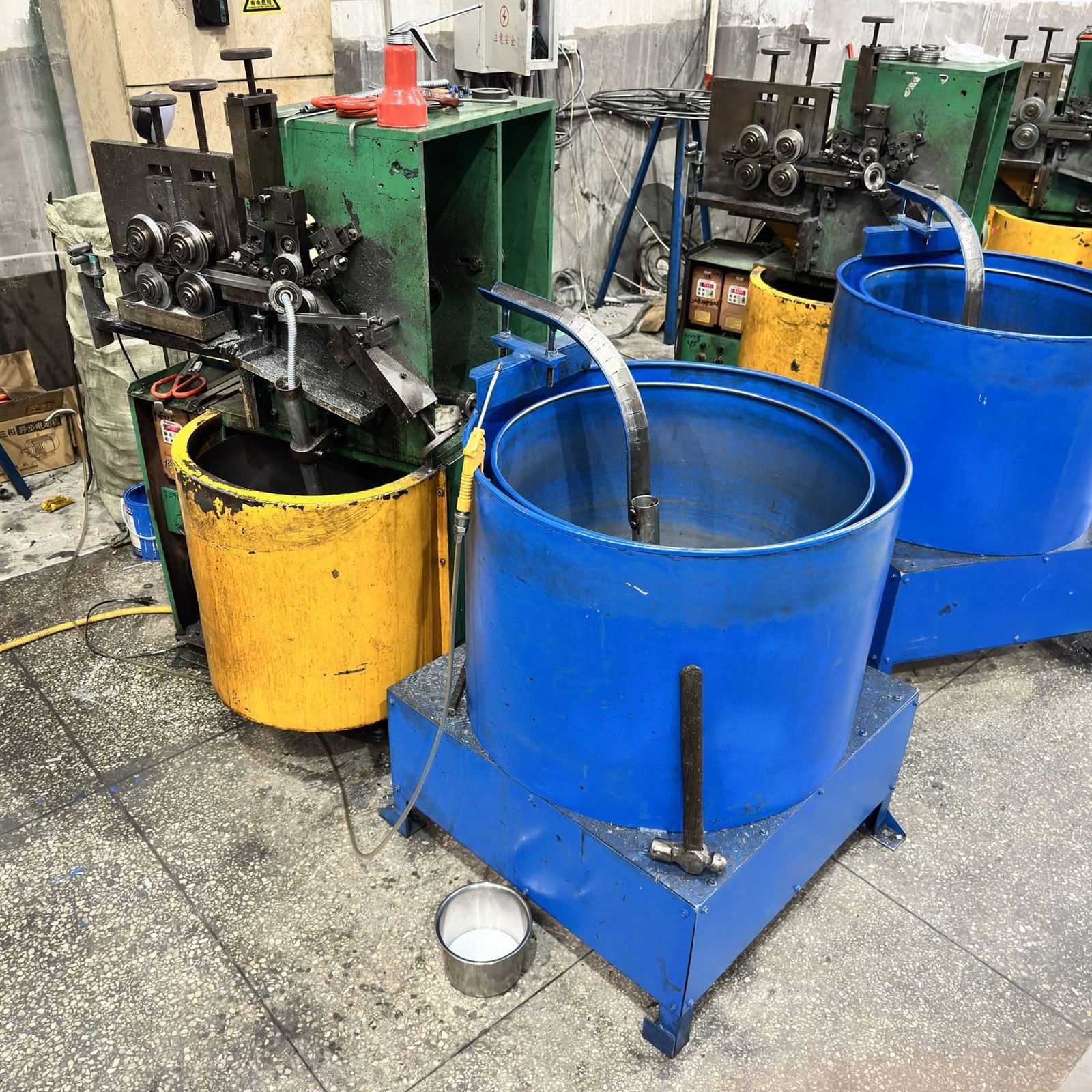 Inter-lock flexible conduit machine details Inter-lock flexible conduit machine details