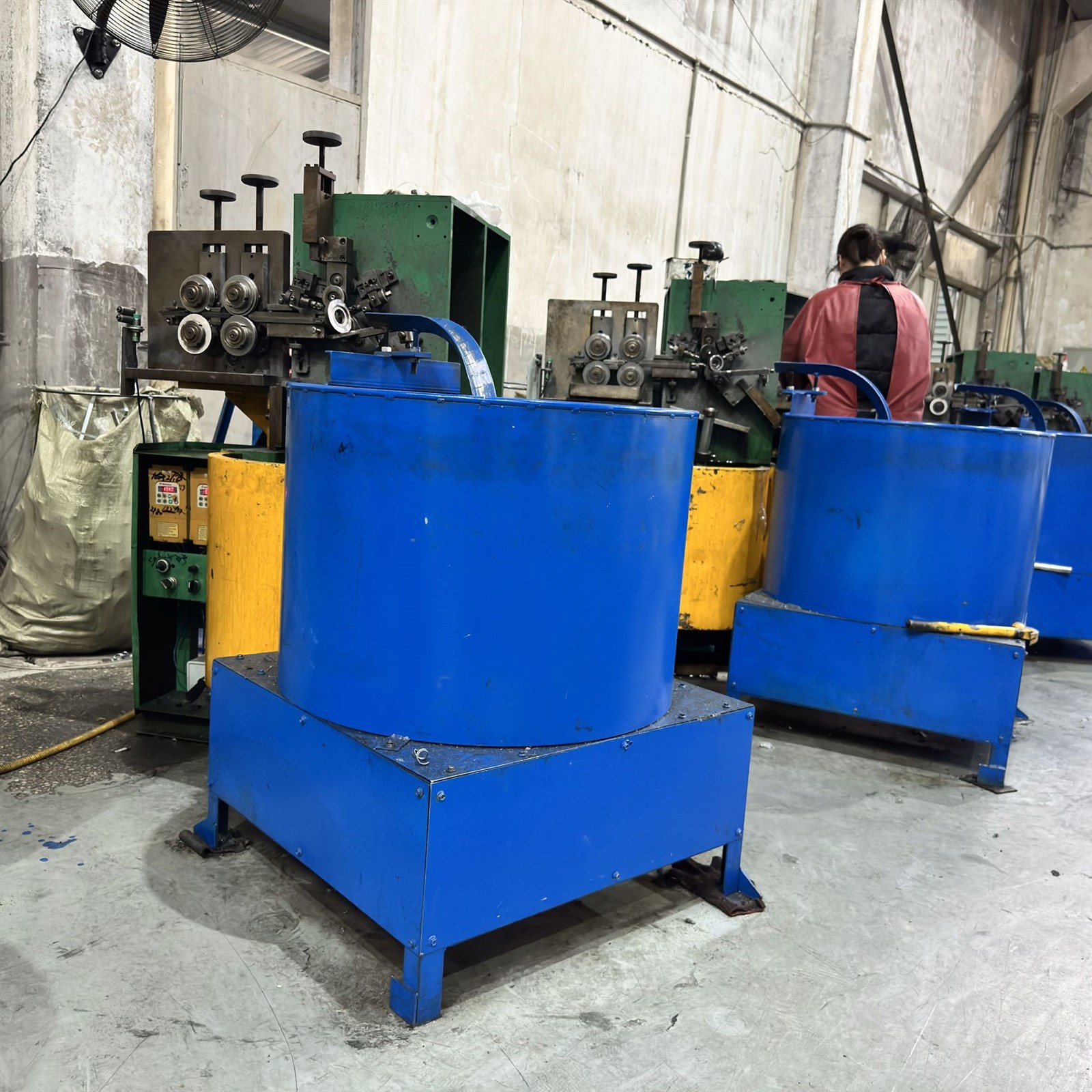 Inter-lock flexible conduit machine photo Inter-lock flexible conduit machine photo